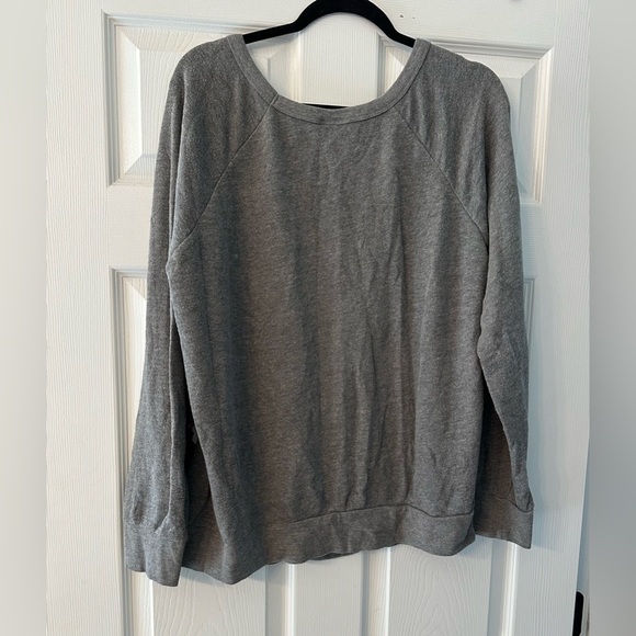 TORRID 1X Gray Sweatshirt Chiffon Black Red Skull Front R $59 - Picture 7 of 9